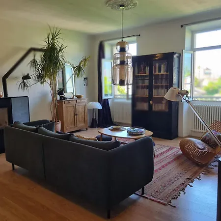 Master Duplex With Garden & Parking شامبيري