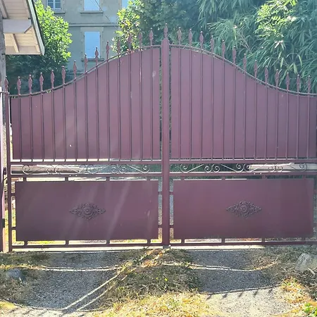 Master Duplex With Garden & Parking شامبيري
